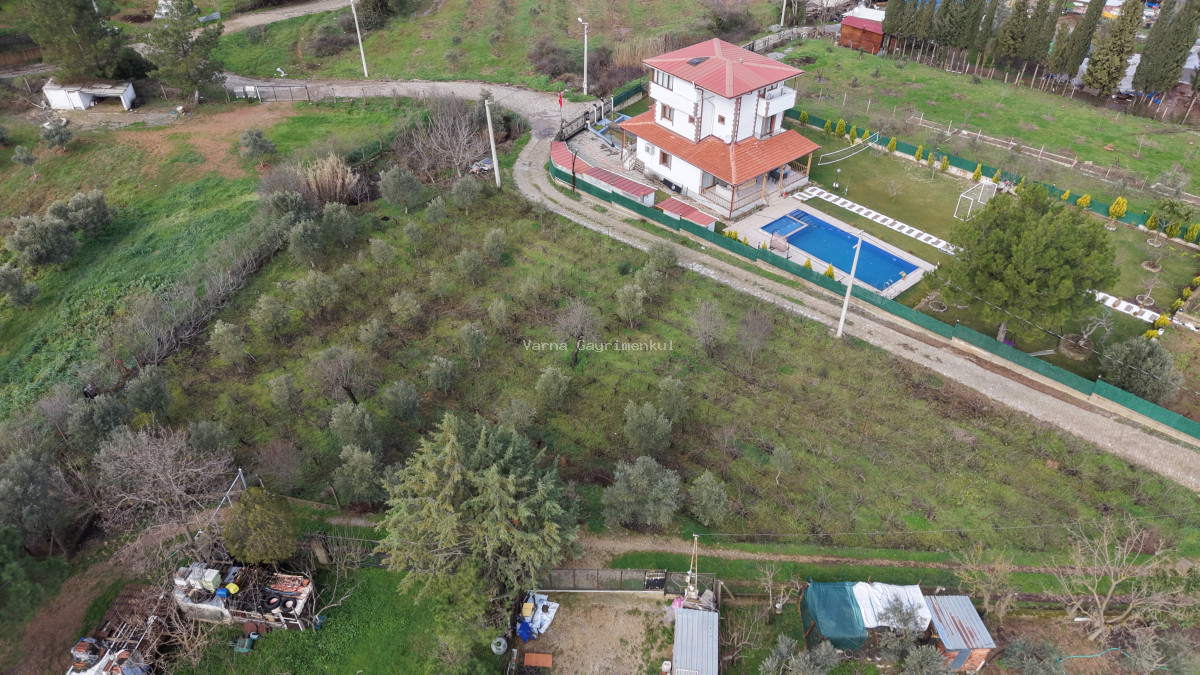 İZMİR YENİKÖY MERKEZDE SATILIK TEKTAPU 1.855 M2 MUHTEŞEM KONUMDA BAHÇE - 3