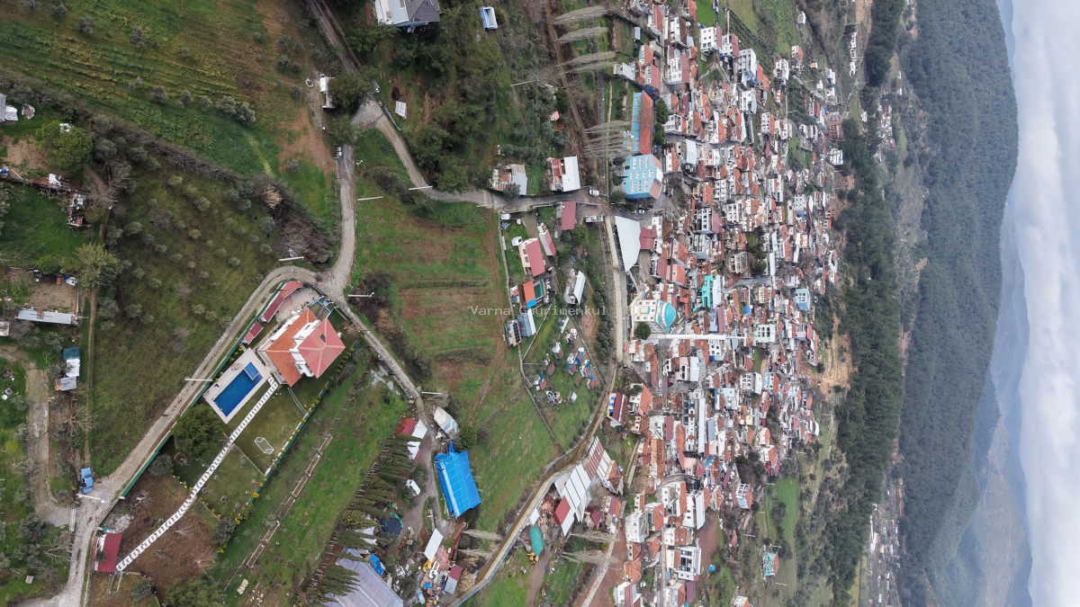 İZMİR YENİKÖY MERKEZDE SATILIK TEKTAPU 1.855 M2 MUHTEŞEM KONUMDA BAHÇE - 24