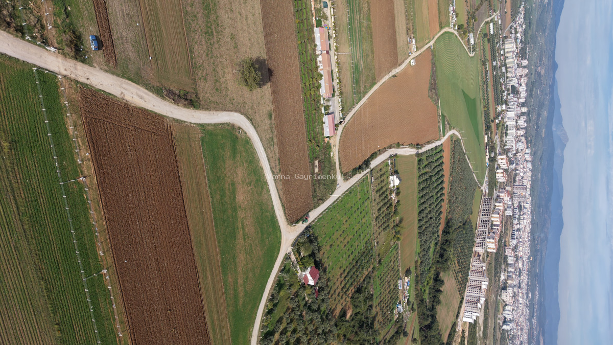 İZMİR OĞLANANASINDA SATILIK 290 M2 İMARIN DİBİNDE YATIRIMLIK BAHÇELER - 26