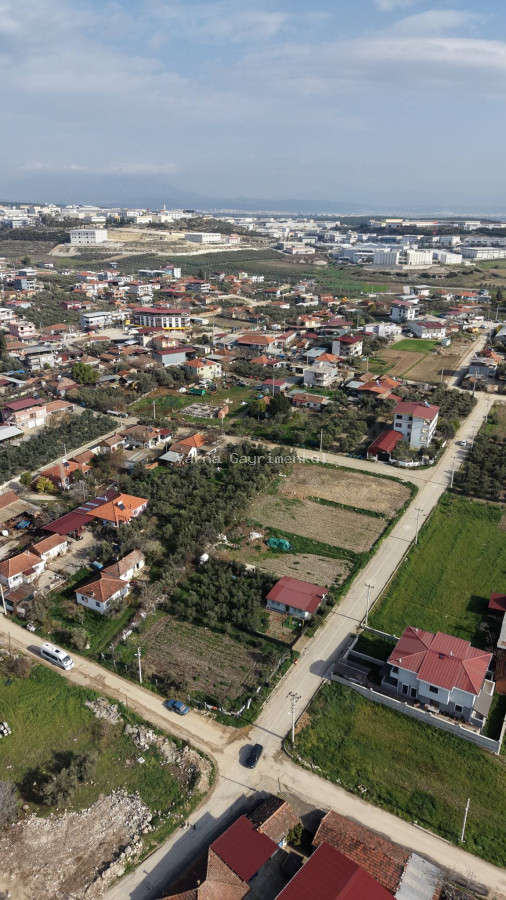 İZMİR TEKELİDE SATILIK 590 M2 İMARLI İZBANA YAKIN HARİKA KÖŞE ARSA