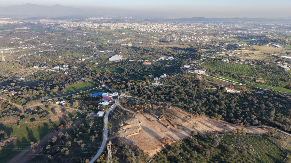 MENDERES AKÇAKÖYDE SATILIK TAPULU 224 M2 MUHTEŞEM MANZARALI YATIRIMLIK BAHÇELER - 9