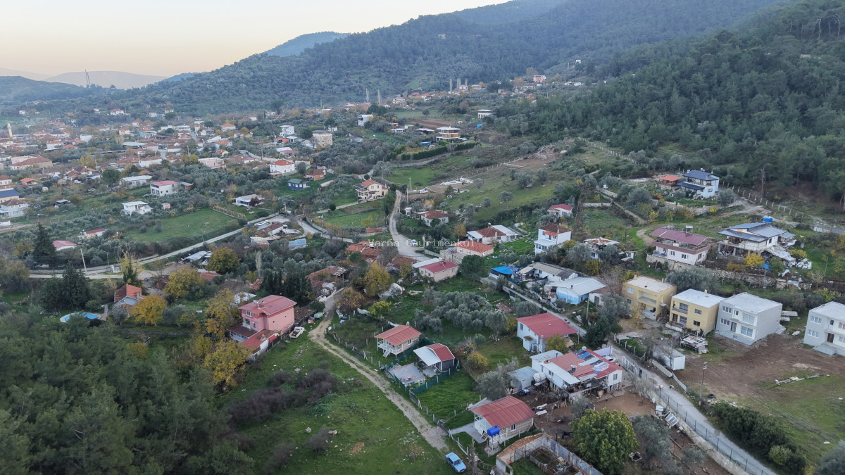 DEĞİRMENDERE KÖY İÇİNDE SATILIK 186 M2 BAHÇE ETRAFI ÇEVRİLİ 65 M2 PREFABRİK EV - 4