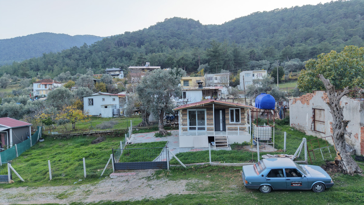 DEĞİRMENDERE KÖY İÇİNDE SATILIK 186 M2 BAHÇE ETRAFI ÇEVRİLİ 65 M2 PREFABRİK EV - 8