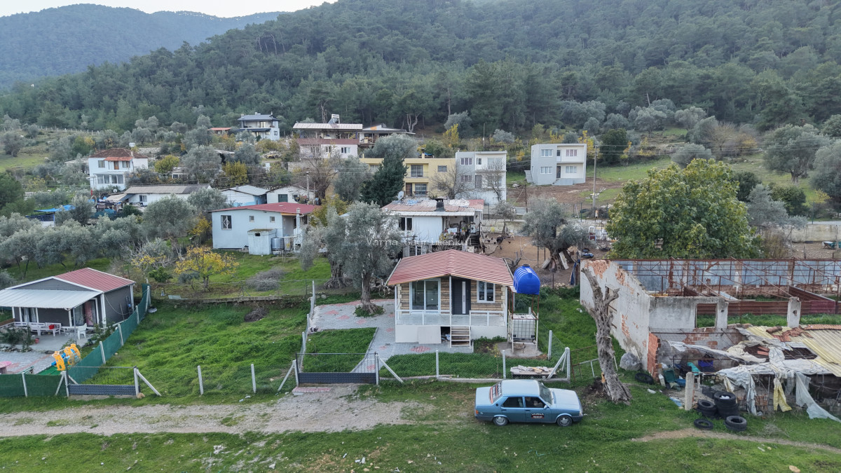 DEĞİRMENDERE KÖY İÇİNDE SATILIK 186 M2 BAHÇE ETRAFI ÇEVRİLİ 65 M2 PREFABRİK EV - 10