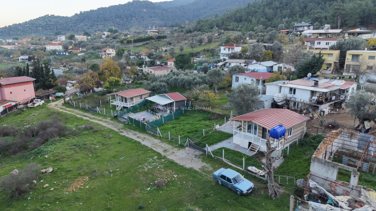 DEĞİRMENDERE KÖY İÇİNDE SATILIK 186 M2 BAHÇE ETRAFI ÇEVRİLİ 65 M2 PREFABRİK EV - 12