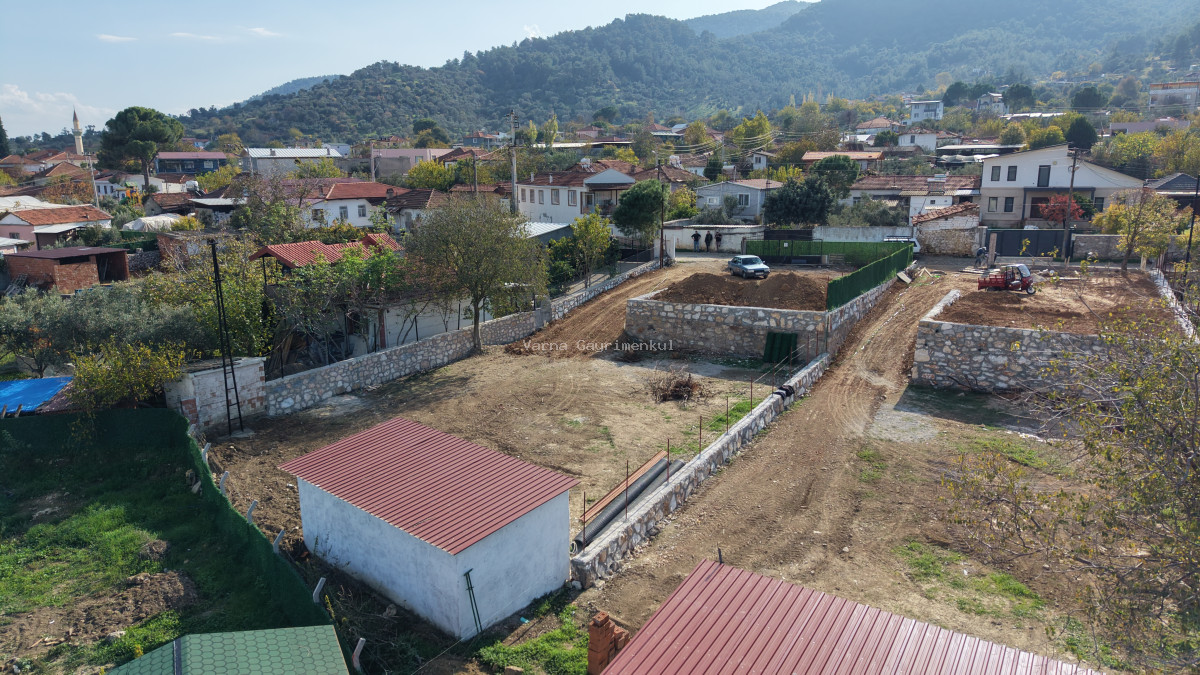 DEĞİRMENDEREDE SATILIK 810 M2 İMARLI TAŞ DUVAR ÇEVRİLİ MUHTEŞEM ARSA - 3