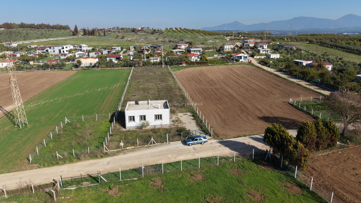 İZMİR OĞLANANASINDA SATILIK 2.400 M2 ARAZİ 100 M2 SIFIR EV HAZIR ÇİFTLİK - 12