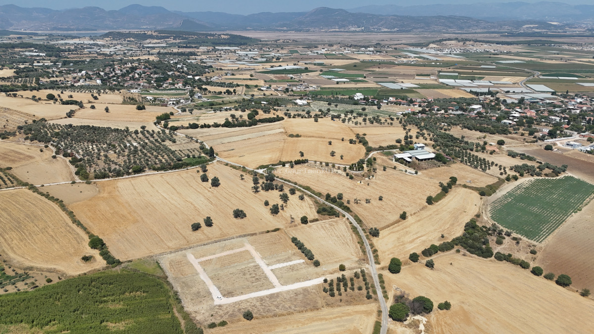 İZMİR ÇİLEMEDE SATILIK RESMİ TAPULU 290 M2 KÖYE YAKIN BAHÇELER - 3