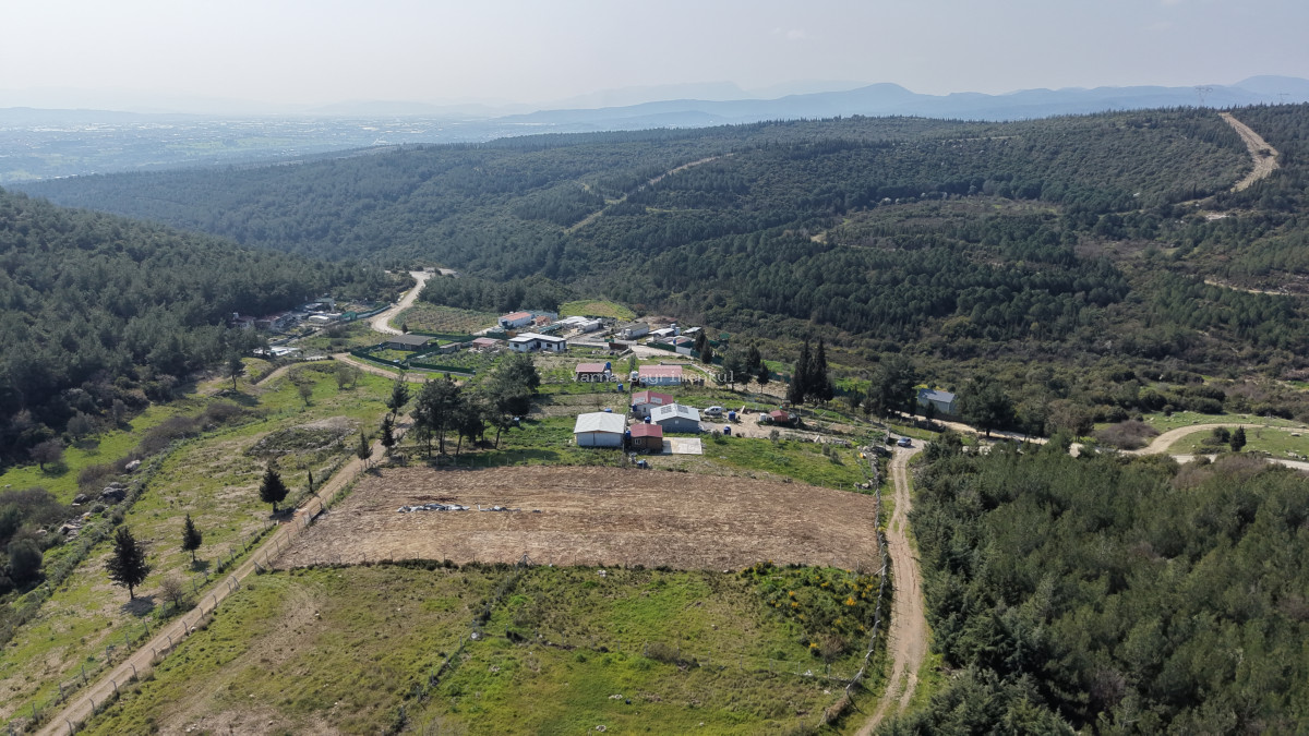 İZMİR GÖRECEDE SATILIK TAPULU 756 M2 HAVAALANI VE MERKEZE ÇOK YAKIN BAHÇE