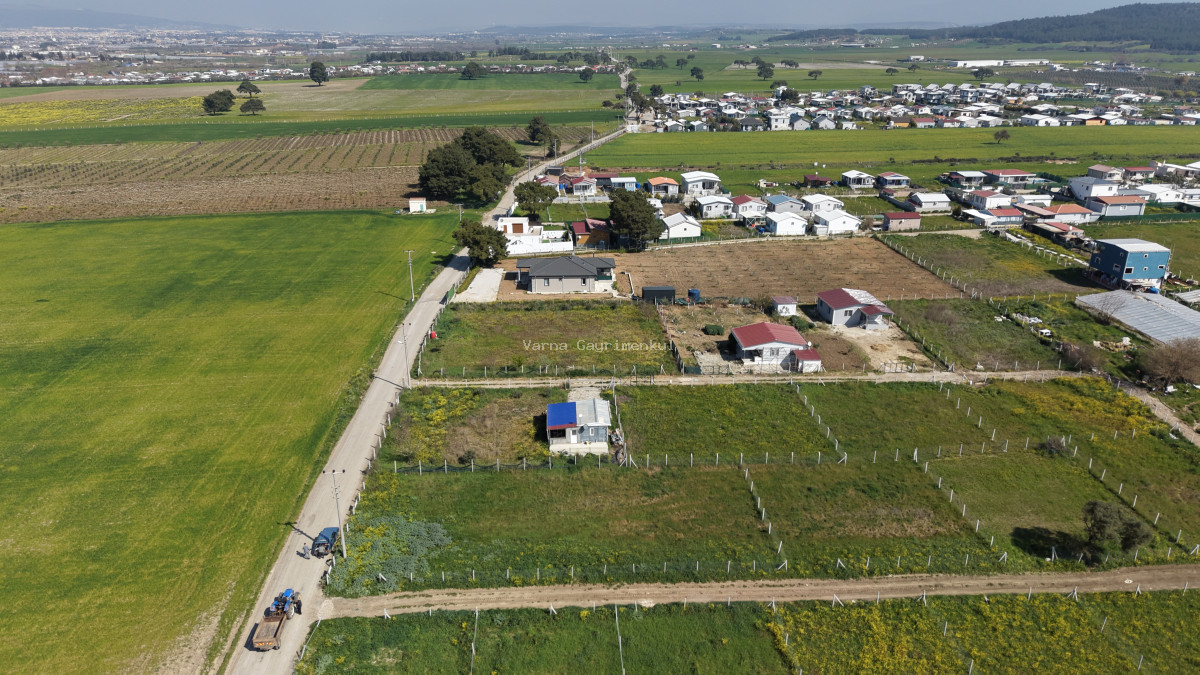 DEVELİDE SATILIK 1.050 M2 RESMİ TAPULU İZBANA YAKIN ASFALT CEPHELİ KÖŞE TARLA - 9