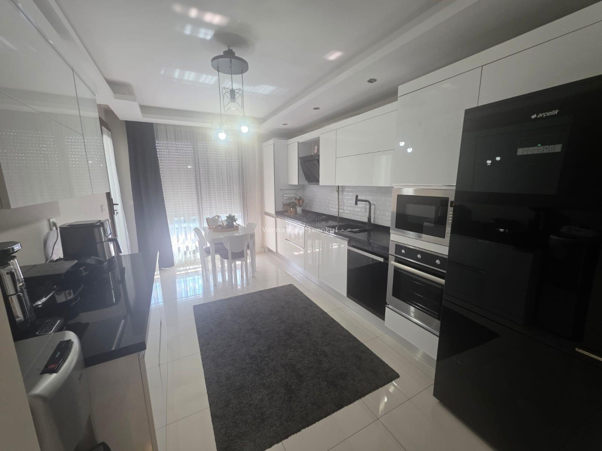 ALTINTEPE MAHALLESİ 3+1 GENİŞ DAİRE VARNA GAYRİMENKULDEN - 5