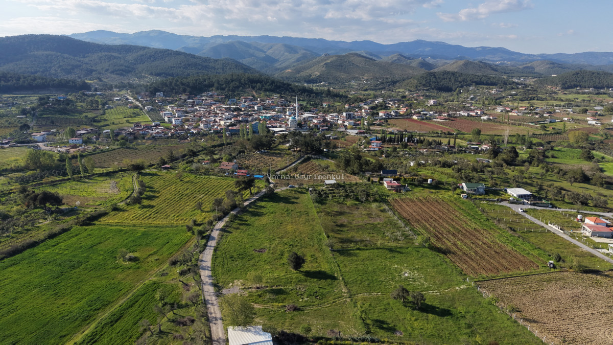 YENİKÖYDE SATILIK TEKTAPU 6.775 M2 MUHTEŞEM MANZARALI BAHÇE - 3