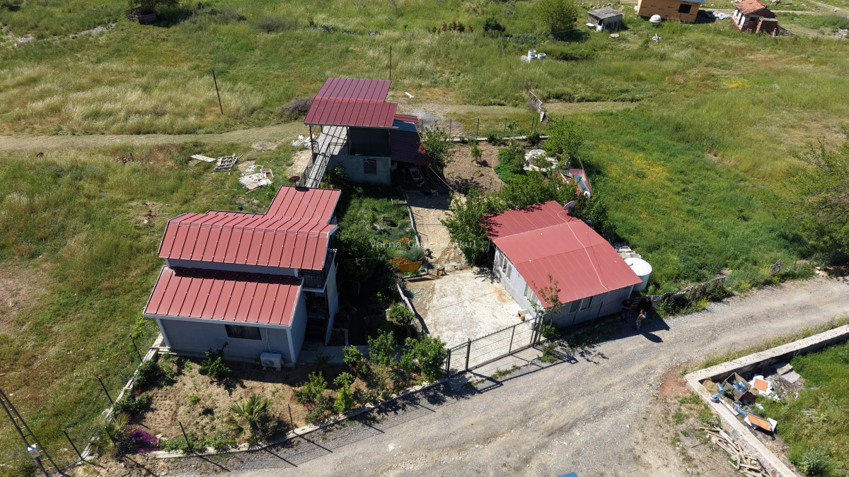 İZMİR GÖRECE ÇAKALLARDA TEKTAPU 606 M2 3 EV MÜŞTEMİLAT ELEKTRİK SU OLAN BAHÇE - 8