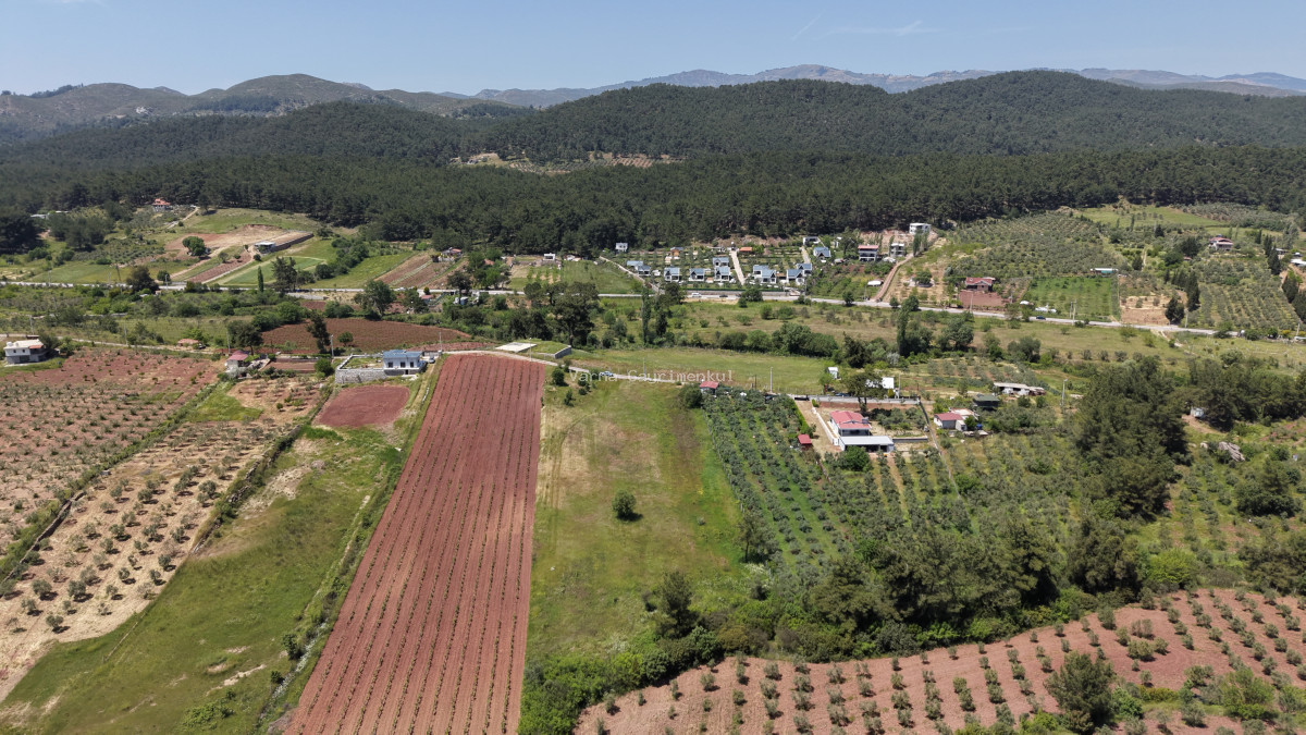 İZMİR YENİKÖYDE SATILIK 7.100 M2 TAPULU ÇİFTLİK İÇİN UYGUN MUHTEŞEM ARAZİ - 7