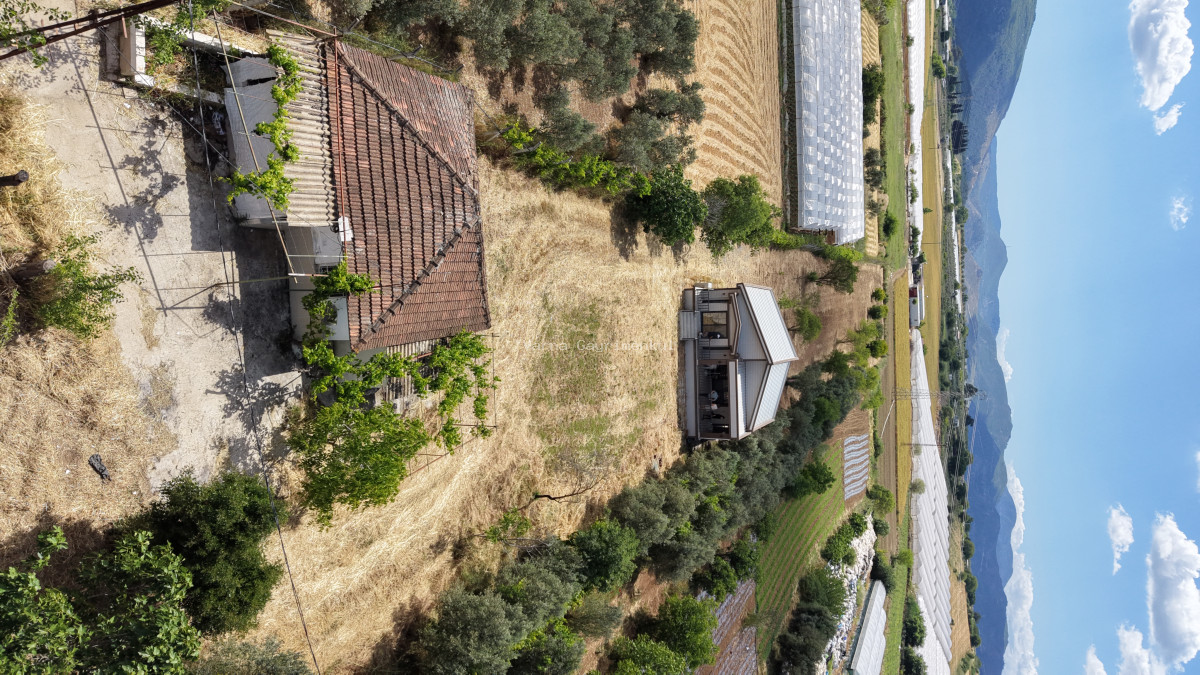 DEĞİRMENDEREDE SATILIK 4.670 M2 İÇERİSİNDE 2 ADET 2+1 EV ELEKTRİK SUYU OLAN ARAZİ - 14
