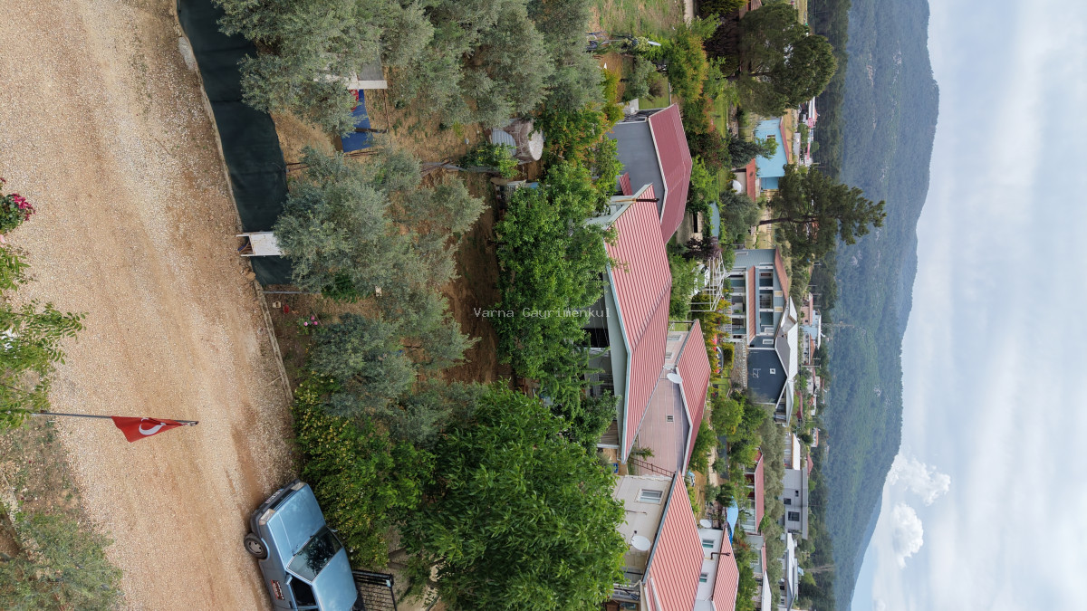 İZMİR ATAKÖYDE SATILIK 500 M2 ARSA İÇERİSİNDE 2+1 EV MEYVE BAHÇESİ SAHİLE 10 DAKİKA - 5