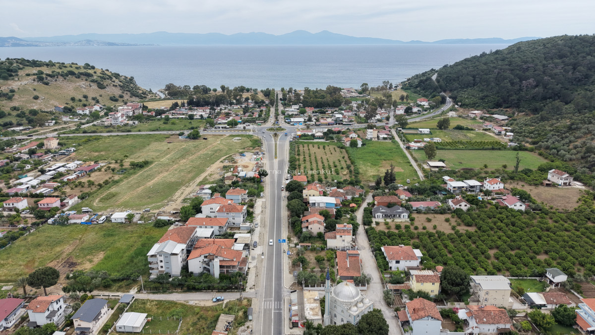 AHMETBEYLİ SAHİL ANACADDEDE SATILIK TEKTAPU 750 M2 ARSA 8 DAİRE KELEPİR FİYATA - 7