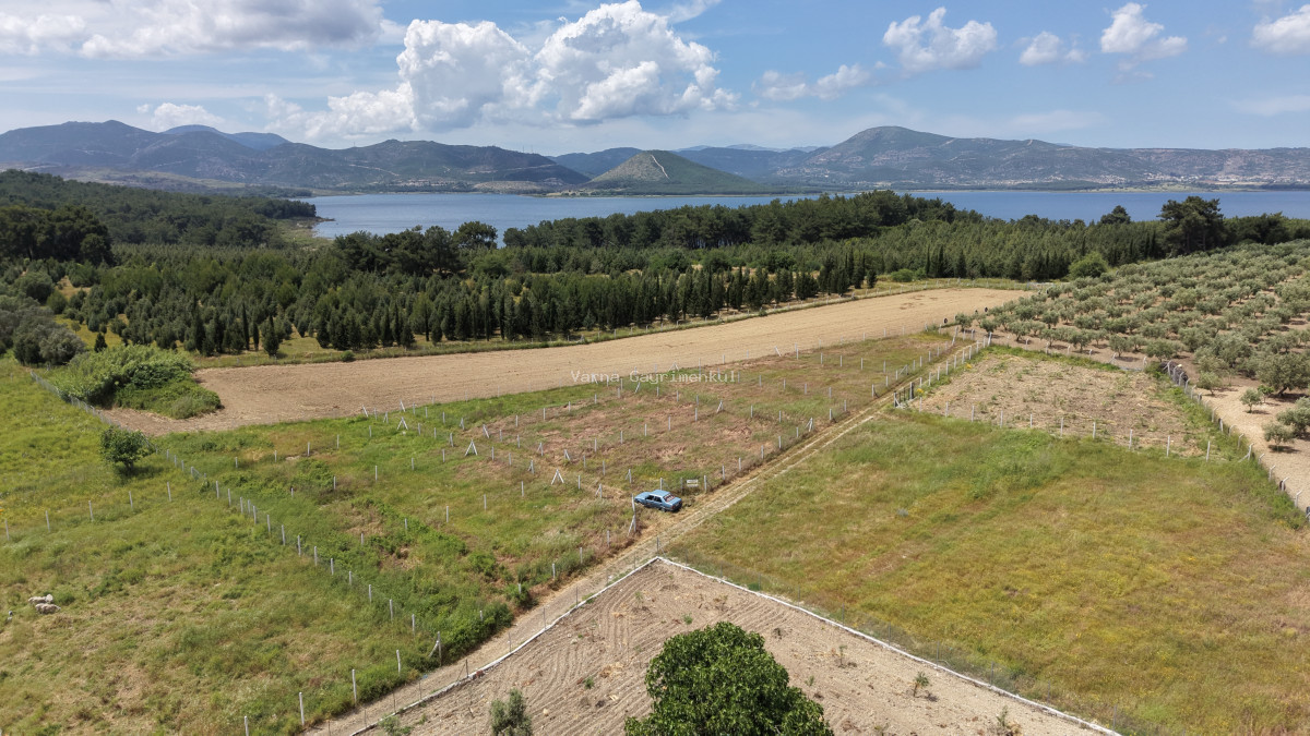 İZMİR DEĞİRMENDEREDE SATILIK 407 M2 TAPULU YATIRIMLIK MANZARALI BAHÇE - 8