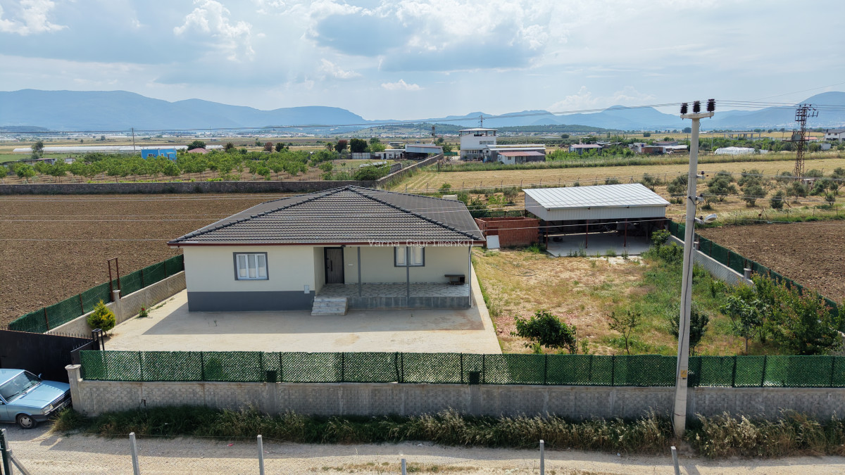 TEKELİ İZBANA YAKIN TEKTAPU 970 M2 BAHÇE İÇİNDE 200 M2 EV ÇEVRİLİ ELEKTRİK SU DEPO - 3