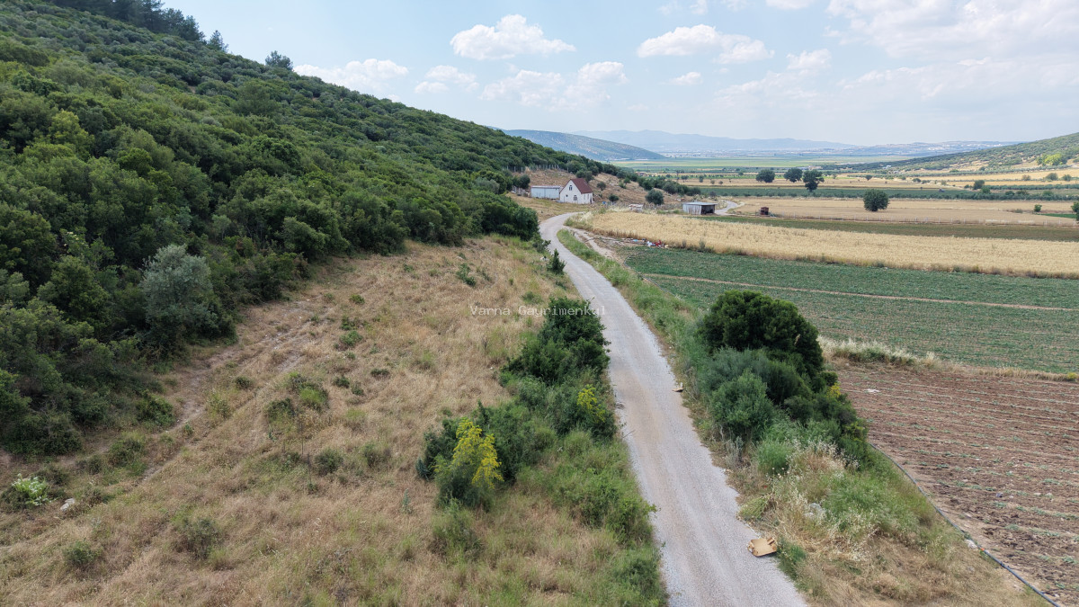 İZMİR ÇAKALTEPEDE SATILIK TEKTAPU 700 M2 SAHİLE YAKIN YATIRIMLIK BAHÇE