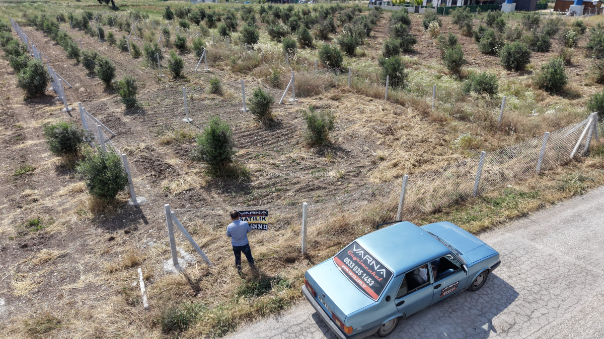 MENDERES TEKELİDE SATILIK TAPULU 170 M2 HARİKA BARAJ MANZARALI YATIRIMLIK BAHÇELER - 10