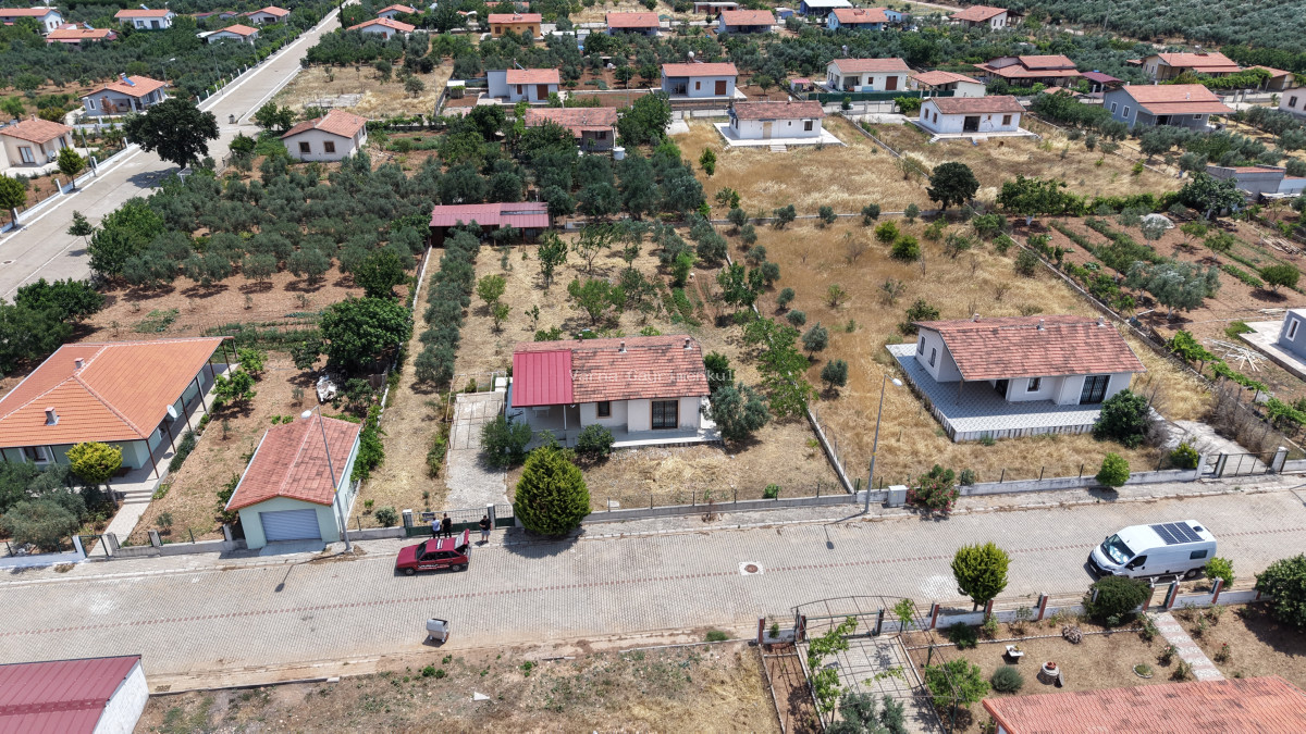 SERKÖY ÇİFTLİK EVLERİNDE SATILIK 1.500 M2 ARSA 100 M2 MÜSTAKİL EV - 7