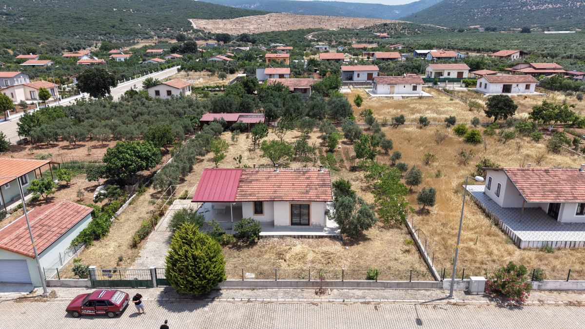 SERKÖY ÇİFTLİK EVLERİNDE SATILIK 1.500 M2 ARSA 100 M2 MÜSTAKİL EV - 8