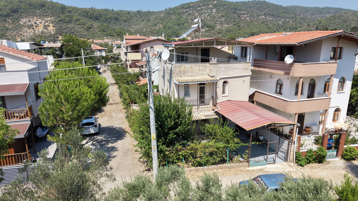 İZMİR AHMETBEYLİ SAHİLE YÜRÜME MESAFEDİNDE 211 M2 MÜSTAKİL BAHÇELİ YAZLIK - 8