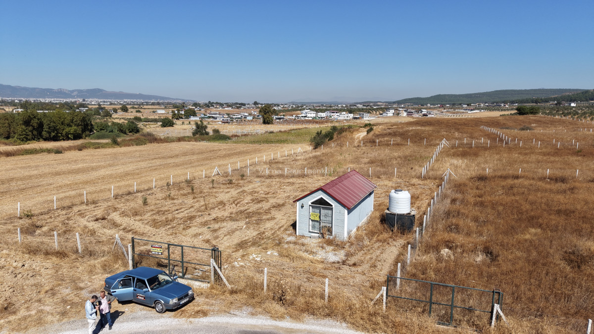 İZMİR TEKELİDE SATILIK 1.462 M2 TAPULU 25 M2 EV İZBANA YAKIN BAHÇE - 3