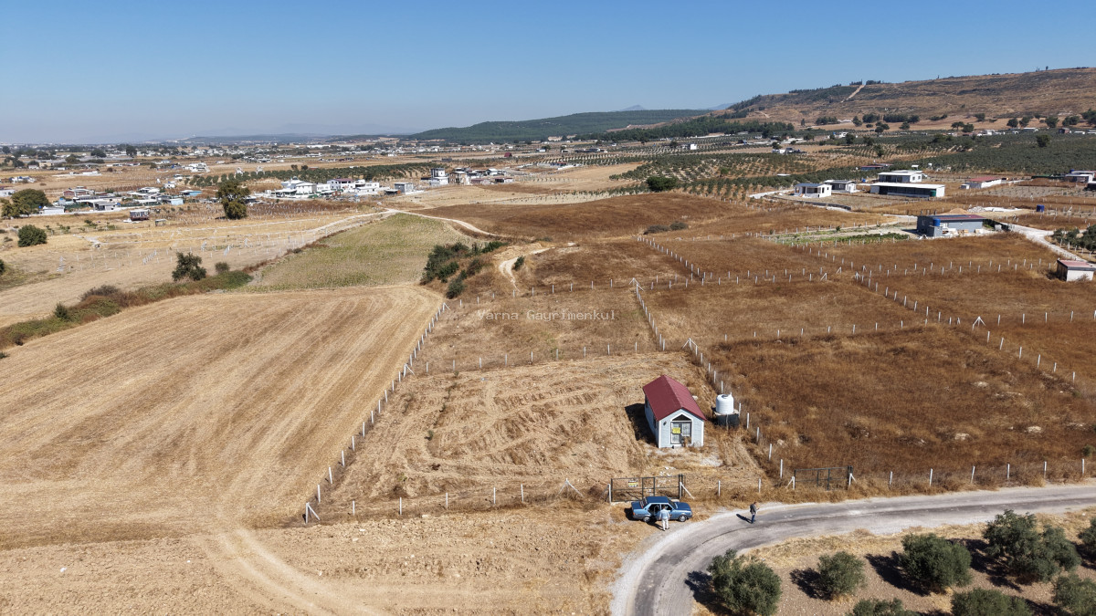 İZMİR TEKELİDE SATILIK 1.462 M2 TAPULU 25 M2 EV İZBANA YAKIN BAHÇE - 4